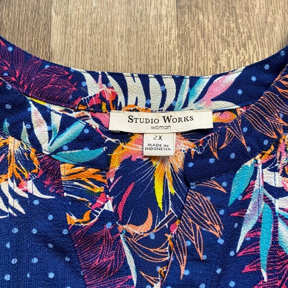 Studio Works Women 2X Dotted Floral Peasant Blouse - Picture 2 of 6